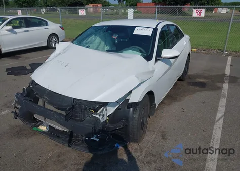 2022 Hyundai Elantra Sel from USA, damaged, VIN 5NPLM4AG5NH081026